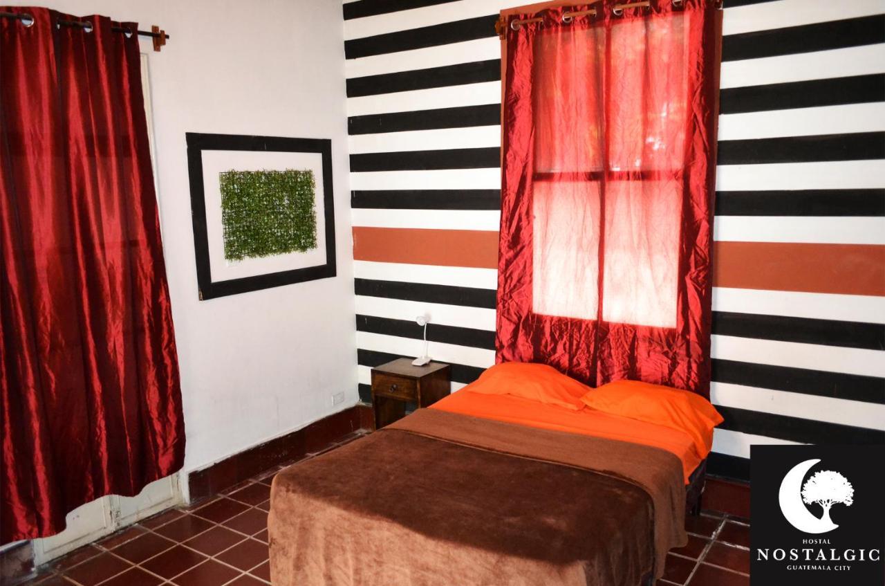 Nostalgic Hostel B&B Guatemala City Exterior photo
